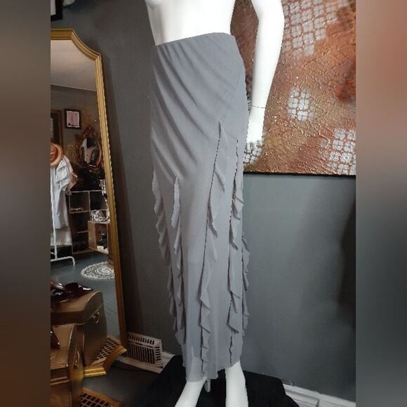NWT Zara Ruffled Elegant Gray Women's Skirt - Picture 15 of 16